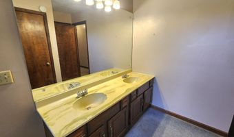 619 W Greenhill Rd, Ashland, KY 41102