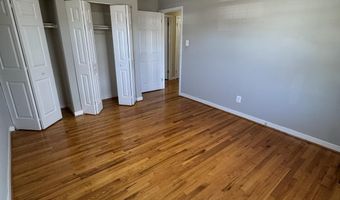 8001 HAMMOND St, Alexandria, VA 22309