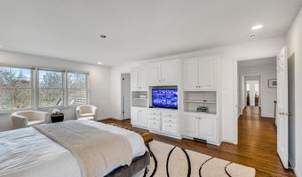 12212 DREWS Ct, Potomac, MD 20854