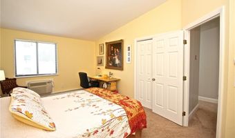 66 Girard Ave 312, Newport, RI 02840