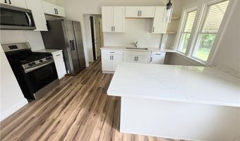 884 Copley Rd 2, Akron, OH 44320