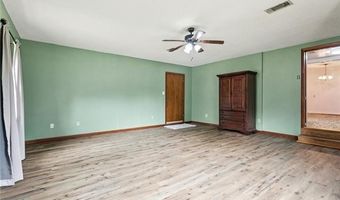 1020 AVENUE H Ave, Bogalusa, LA 70427