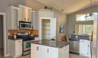 7705 NOTTINGHILL SKY Dr, Apollo Beach, FL 33572