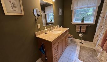 335 Calef Hwy 1, Barrington, NH 03825