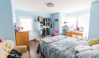 14 Barnum Rd, Danbury, CT 06811