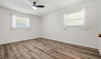 9260 Pinecrest Dr, Biloxi, MS 39532