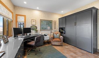 500 Ashland Loop Rd, Ashland, OR 97520