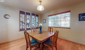 545 HASSETT St, Brookings, OR 97415