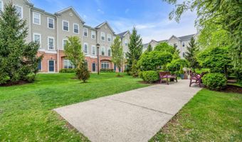 1002 Cunningham Ct, Belleville, NJ 07109