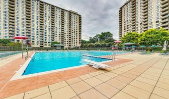 5225 POOKS HILL Rd 220N, Bethesda, MD 20814
