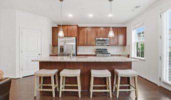 42045 BERKLEY HILL Ter, Aldie, VA 20105
