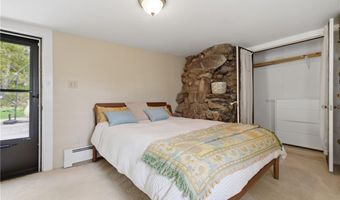 10 Hamilton Hl, Glocester, RI 02829