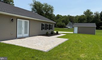 104 LAKE FRONT Dr, Dover, DE 19904