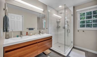 561 Willard Rd, Aurora, OH 44202