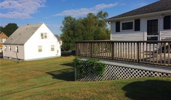 142 Renfrew Ave, Middletown, RI 02842