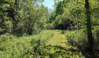 28 Cedar Ln, Cambridge, VT 05464