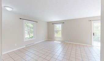 824 S Chillicothe Rd 14, Aurora, OH 44202