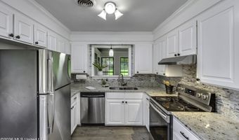 9 Treeway Dr, Brandon, MS 39042