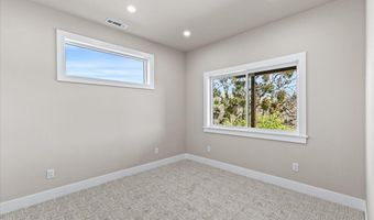 852 Oak St, Ashland, OR 97520