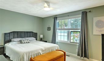 37 Lakeview Ave, Lincoln, RI 02865