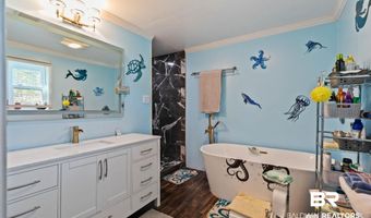 13545 Lyons Ave, Bayou La Batre, AL 36509