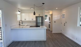 2055 Kanoe St B, Kihei, HI 96753