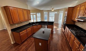 925 Whitetail Ct, Alpharetta, GA 30005