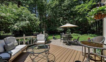 17 Candlewood Dr, Amherst, NH 03031