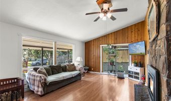 228 Lake Hills Ct, Bigfork, MT 59911