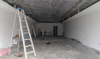 902 S Scatterfield Rd, Anderson, IN 46012