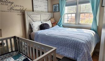 190 Capron Farm Dr, Warwick, RI 02886