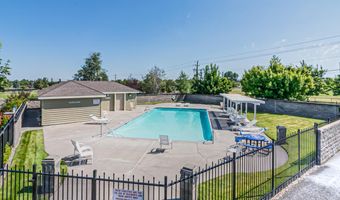 2325 NE Wintergreen Dr, Bend, OR 97701