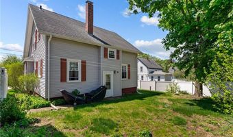 64 Dyer Ave, East Providence, RI 02915