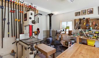 4170 Riverview Dr, Alma, MI 48801