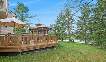 5974 Versailles Ave E, Ann Arbor, MI 48103