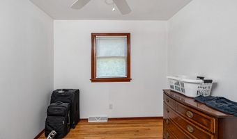9 Campagna Dr, Albany, NY 12205