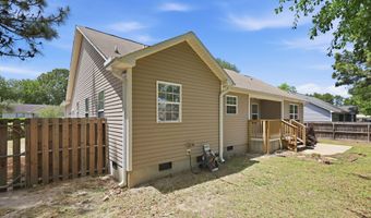 145 Pecan Ln, Aberdeen, NC 28315