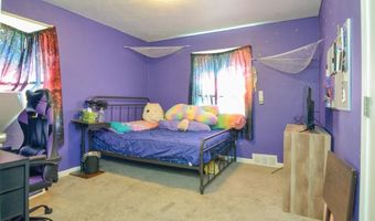 816 E HARRISON St, Appleton, WI 54915
