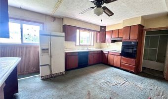 887-889 Colony Dr, Aurora, OH 44202