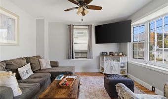 25 Hoppin Ave, East Providence, RI 02915