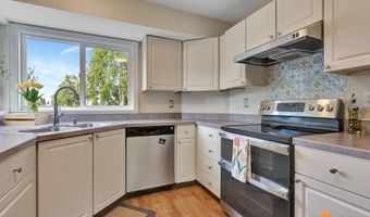 9606 Reliance Dr, Anchorage, AK 99507