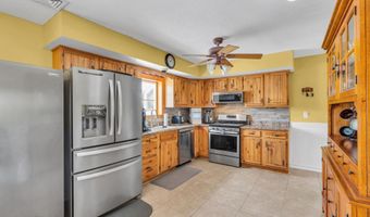 7 Glenwood Dr, Bayville, NJ 08721