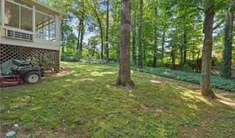 2501 Pine Cove Dr, Tucker, GA 30084