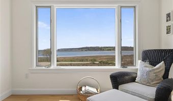 38 Pierce Ave, Jamestown, RI 02835