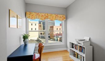 17 Chapel St Apt 402, Albany, NY 12210