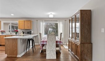 2426 Banbury Rd, Akron, OH 44333