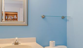 1136 Stewarton, Cincinnati, OH 45102