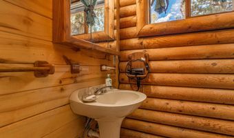 34 Sierra Blanca Trl, Angel Fire, NM 87710
