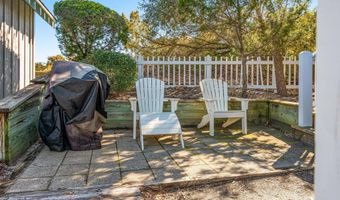 811 S Bald Head Wynd # B, Bald Head Island, NC 28461