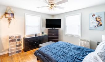 6 Jacksonia Dr, North Providence, RI 02911